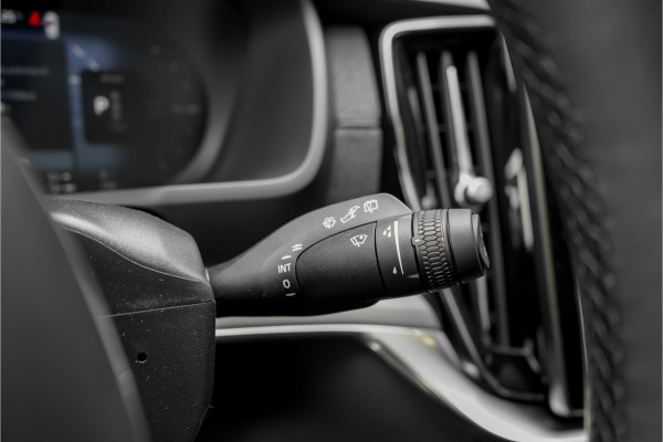 Volvo XC90 2.0 T8 Plug-in AWD Ultra Black 7p Model 2026 B&W Pano Massage Stoelventilatie Trekhaak