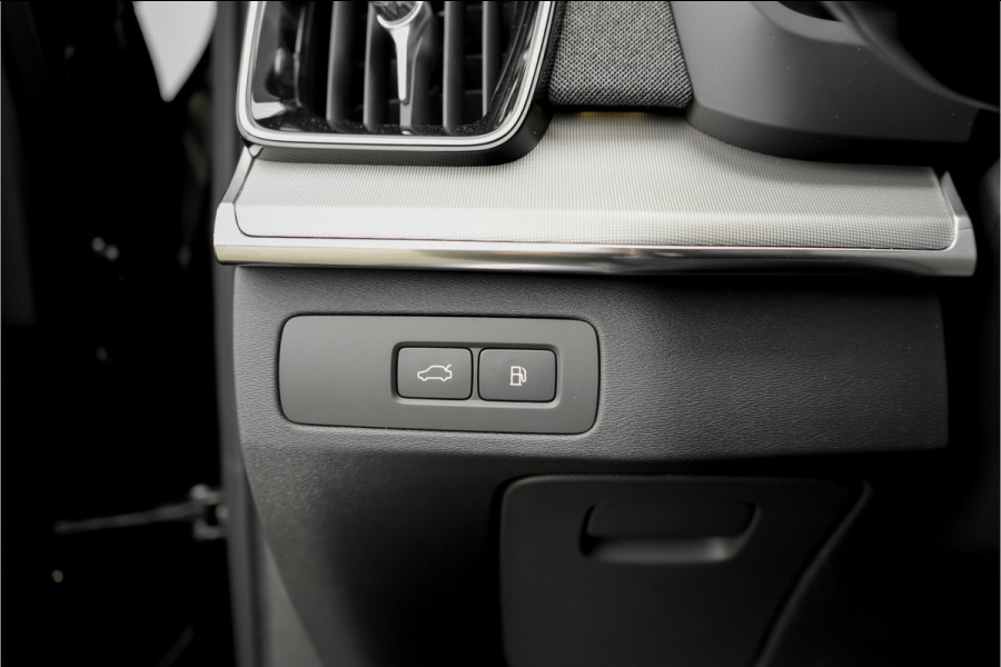 Volvo XC90 2.0 T8 Plug-in AWD Ultra Black 7p Model 2026 B&W Pano Massage Stoelventilatie Trekhaak
