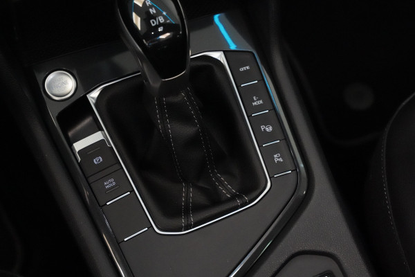 Volkswagen Tiguan 1.4 TSI eHybrid R-Line Business Panoramadak Leder ACC PDC Memory Stoelen