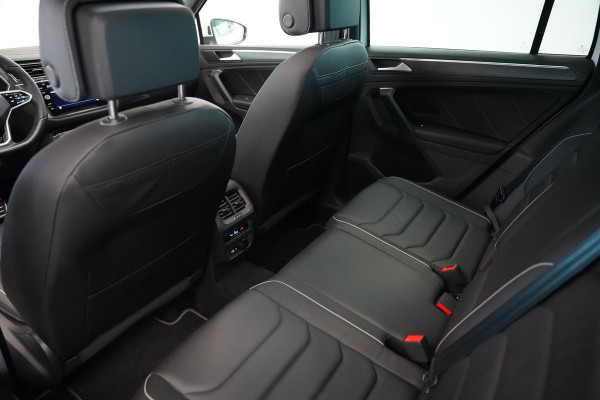 Volkswagen Tiguan 1.4 TSI eHybrid R-Line Business Panoramadak Leder ACC PDC Memory Stoelen
