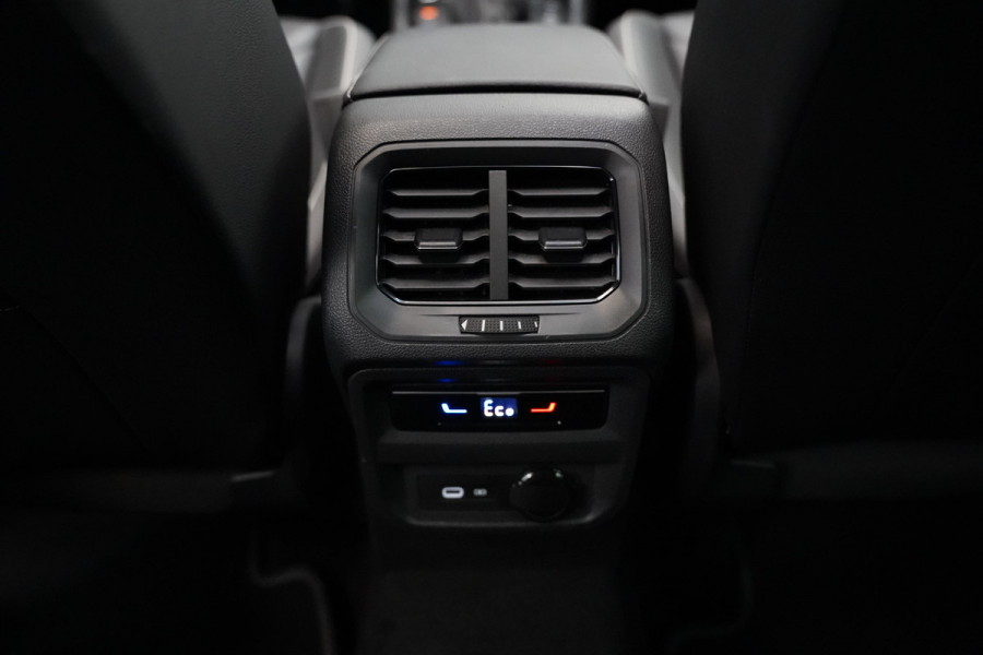 Volkswagen Tiguan 1.4 TSI eHybrid R-Line Business Panoramadak Leder ACC PDC Memory Stoelen