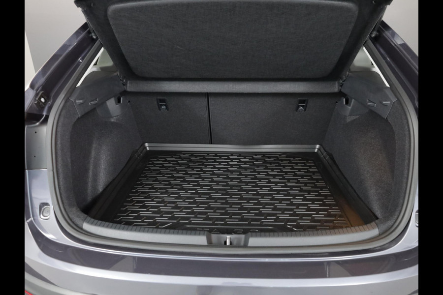 Volkswagen Taigo 1.0 TSI Life Edition 95 pk | Verlengde garantie | Navigatie via App | Parkeersensoren | Achteruitrijcamera | Adaptieve cruise control | Keyless |