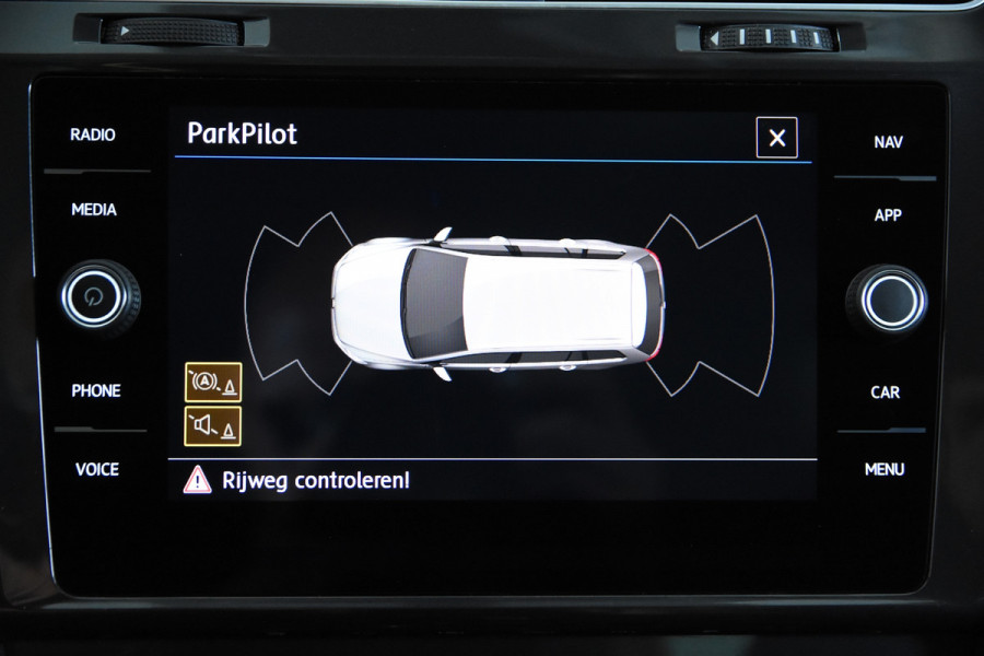 Volkswagen Golf Variant *Navigatie*Stoelverwarming*Park assist*