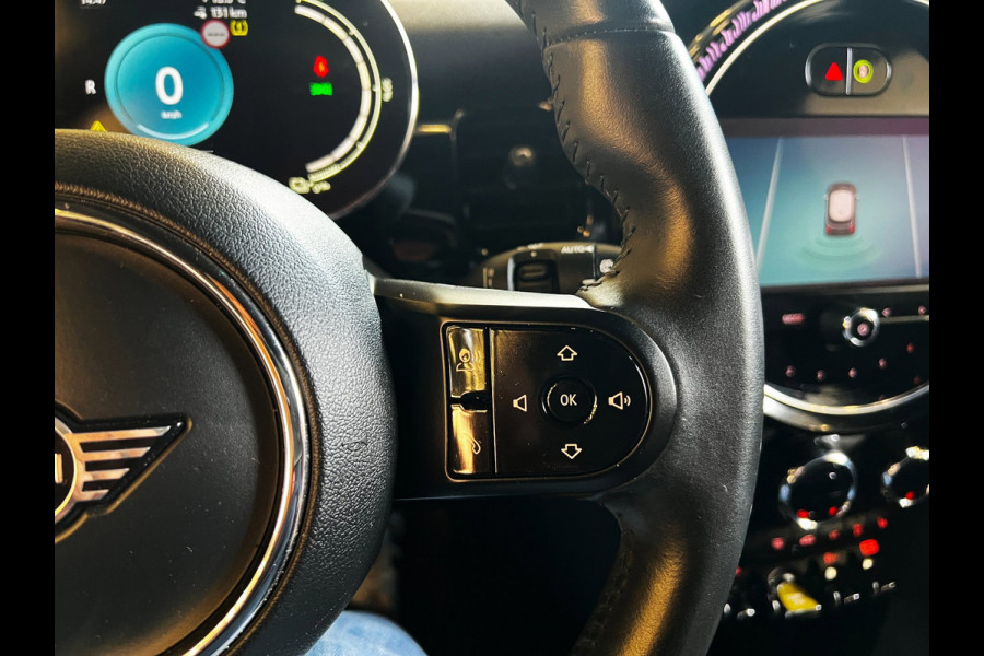 MINI Electric Sport_Navi_Leder_PDC_Stoelverw_Carplay