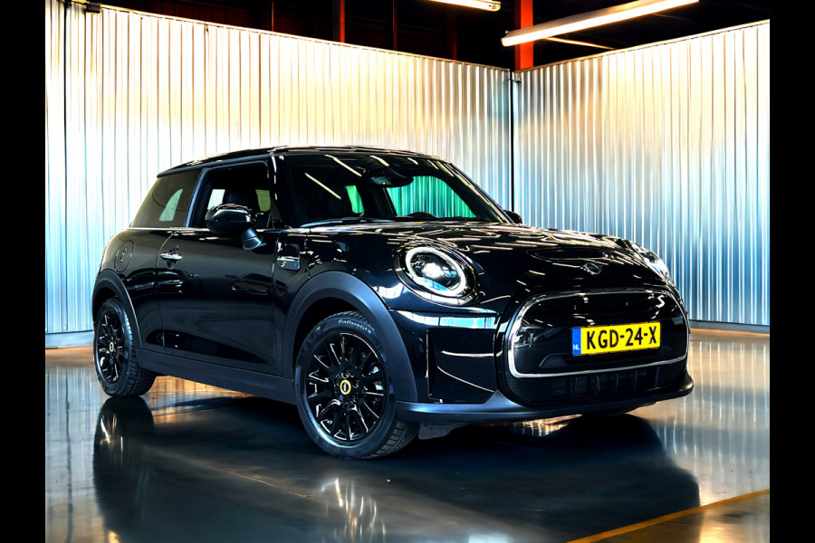 MINI Electric Sport_Navi_Leder_PDC_Stoelverw_Carplay