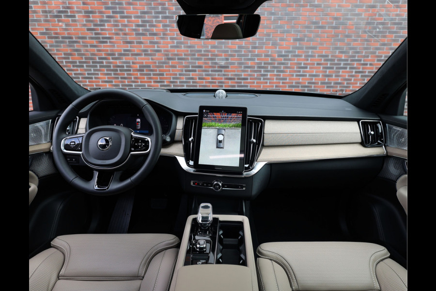 Volvo XC90 T8 AWD Ultra Dark | Direct rijden! - Pano - B&W