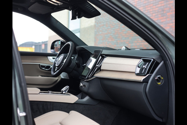Volvo XC90 T8 AWD Ultra Dark | Direct rijden! - Pano - B&W