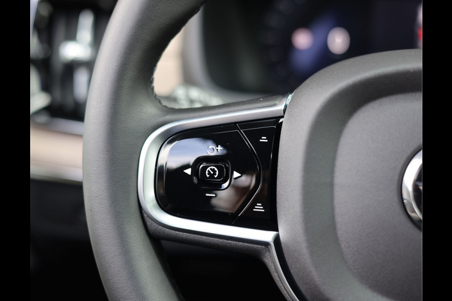 Volvo XC90 T8 AWD Ultra Dark | Direct rijden! - Pano - B&W