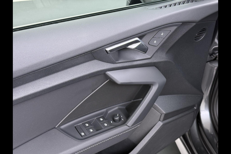 Audi A3 Sportback 35 TFSI S edition 150PK | 3X S-LINE IN & EXTERIEUR + ONDERSTEL | MILD-HYBRIDE  | NAVI + CARPLAY | STOELVERWARMING | CAMERA | ALL SEASON BANDEN | FULL LED | RIJKLAAR MET 12 MND BOVAG GARANTIE |