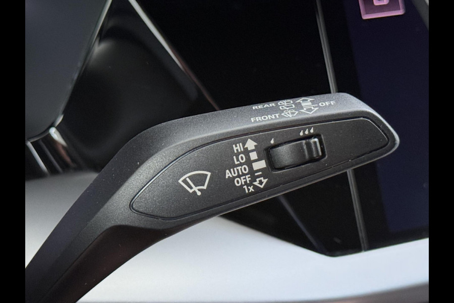 Audi A3 Sportback 35 TFSI S edition 150PK | 3X S-LINE IN & EXTERIEUR + ONDERSTEL | MILD-HYBRIDE  | NAVI + CARPLAY | STOELVERWARMING | CAMERA | ALL SEASON BANDEN | FULL LED | RIJKLAAR MET 12 MND BOVAG GARANTIE |