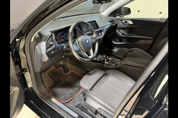 BMW 1-serie 118i Executive Edition | Carplay | Adaptive cruise | Full LED | Goed onderhouden