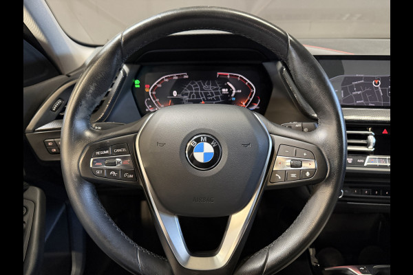 BMW 1-serie 118i Executive Edition | Carplay | Adaptive cruise | Full LED | Goed onderhouden