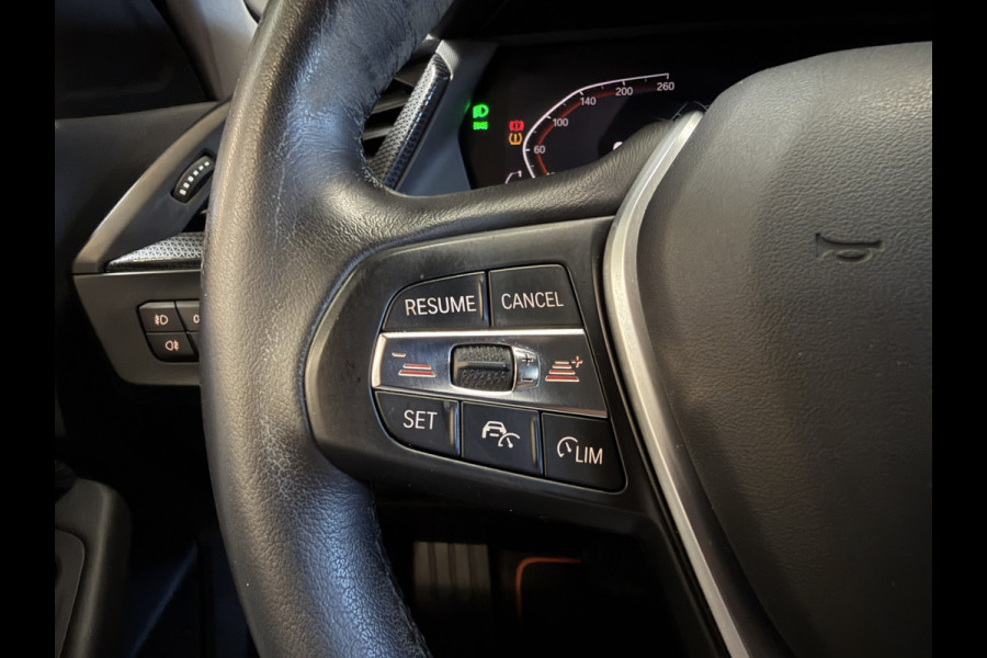 BMW 1-serie 118i Executive Edition | Carplay | Adaptive cruise | Full LED | Goed onderhouden