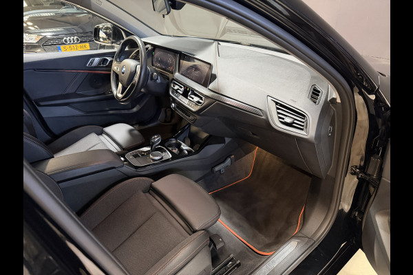 BMW 1-serie 118i Executive Edition | Carplay | Adaptive cruise | Full LED | Goed onderhouden