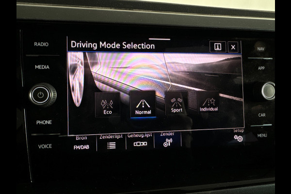 Volkswagen Polo 1.0 TSI R-Line Pano|ACC|Lane Assist|Stoelverwarming|DCC