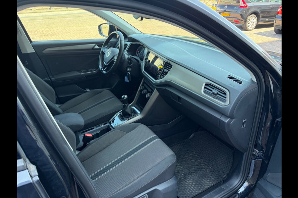 Volkswagen T-Roc 1.0 TSI Style Business / CarPlay