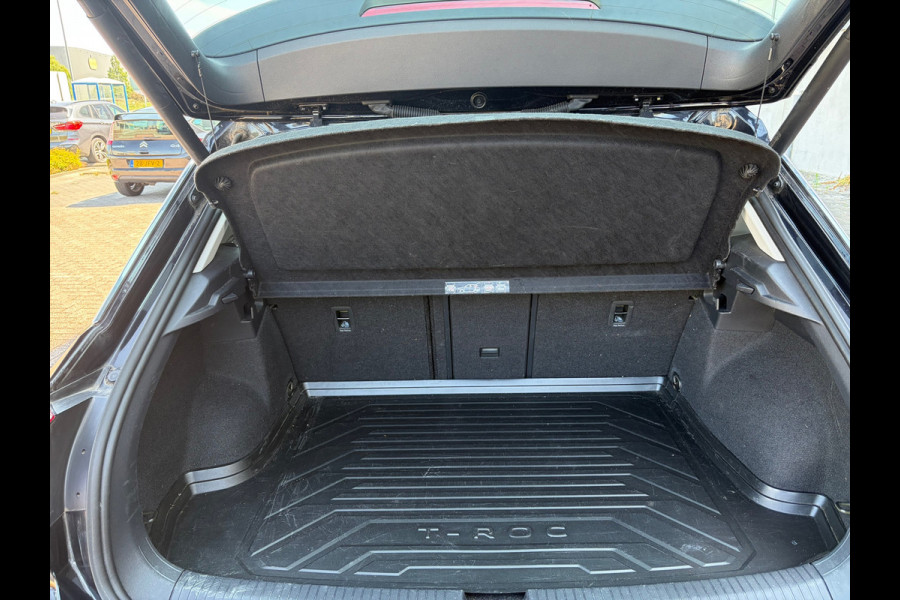 Volkswagen T-Roc 1.0 TSI Style Business / CarPlay