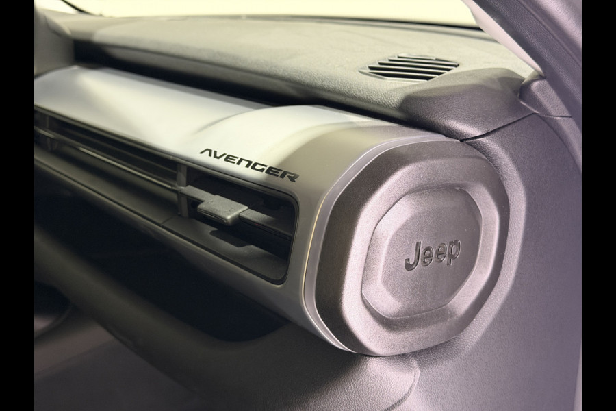 Jeep Avenger Summit 54 kWh | SOH 97,8% | LED |