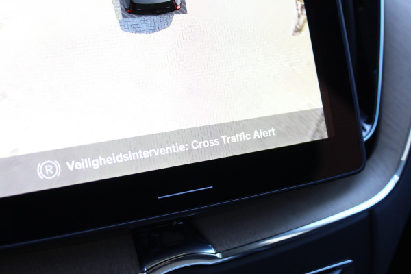 Volvo XC60 2.0 T6 PHEV Plus Dark | Facelift | H&K | Trekhaak | 360 | Panoramadak | Leder
