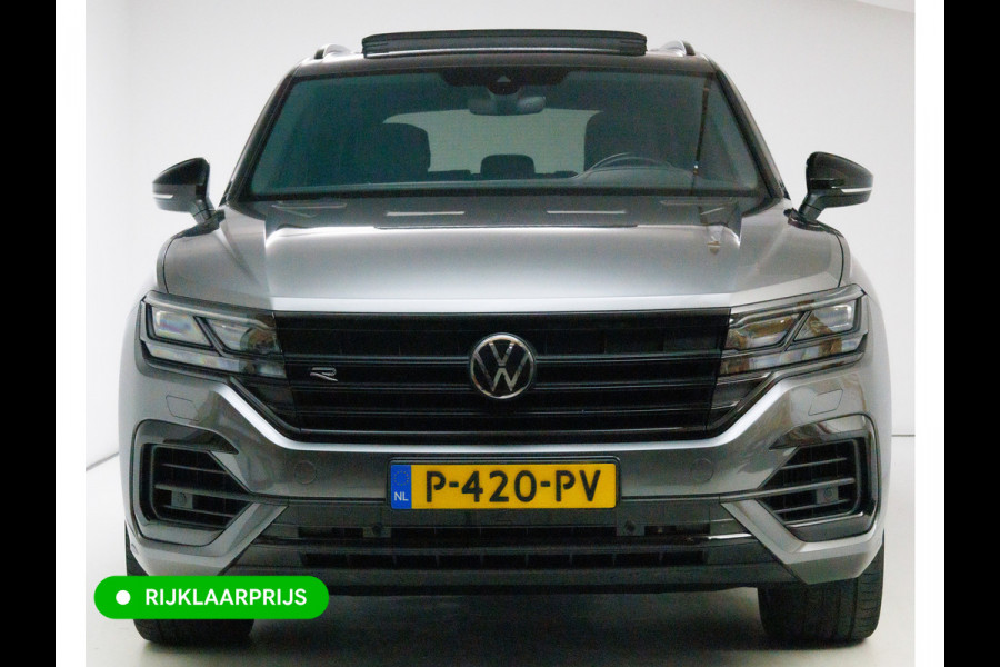 Volkswagen Touareg 3.0 TSi 4MOTION R-line 462 PK | Panoramadak | Luchtvering | Leer | Travel Assist | El.verstelbare stoel met geheugen, Wegklapbare trekhaak, Stoel- stuurverwarming, Keyless, Sfeerverlichting