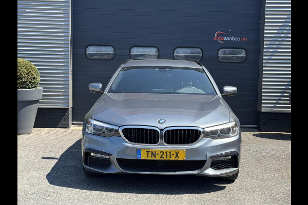BMW 5 Serie Touring 520d Executive M-Sport | Camera | Harmon Kardon | Navigatie | Elektrische Achterklep | 19 Inch Lichtmetalen Velgen |
