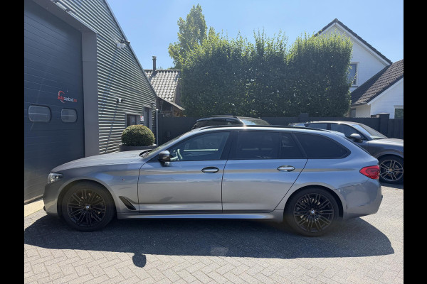 BMW 5 Serie Touring 520d Executive M-Sport | Camera | Harmon Kardon | Navigatie | Elektrische Achterklep | 19 Inch Lichtmetalen Velgen |