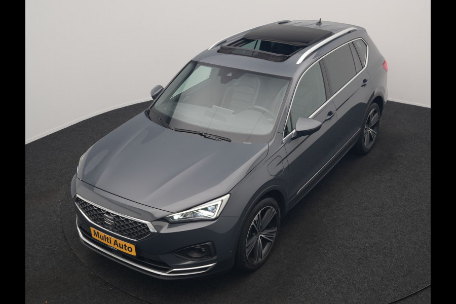 Seat Tarraco 1.4 TSI e-Hybrid Xcellence PHEV 245pk Dealer O.H. | Panodak | Adaptive Cruise | 360 Camera | Sfeerverlichting | Voorstoelen Verwarmd | Keyless | Blis | Apple Carplay | Navigatie | DAB | Plug In Hybrid |