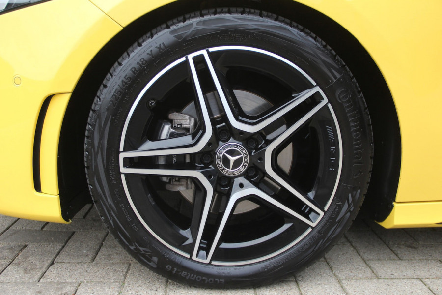 Mercedes-Benz A-Klasse 180 Business Solution AMG