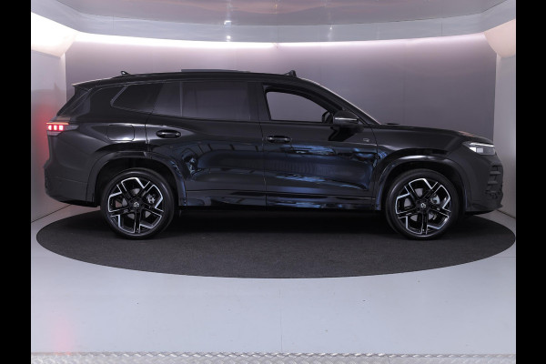 Volkswagen Tayron 1.5 eHybrid R-Line Edition 204 pk Automaat (DSG) | Verlengde garantie | Navigatie | Panoramadak | Trekhaak (wegklapbaar) | Parkeersensoren (Park assist) | Rondomzicht camera | Black Style pakket | R-Line |