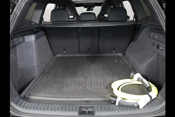 Volkswagen Tayron 1.5 eHybrid R-Line Edition 204 pk Automaat (DSG) | Verlengde garantie | Navigatie | Panoramadak | Trekhaak (wegklapbaar) | Parkeersensoren (Park assist) | Rondomzicht camera | Black Style pakket | R-Line |
