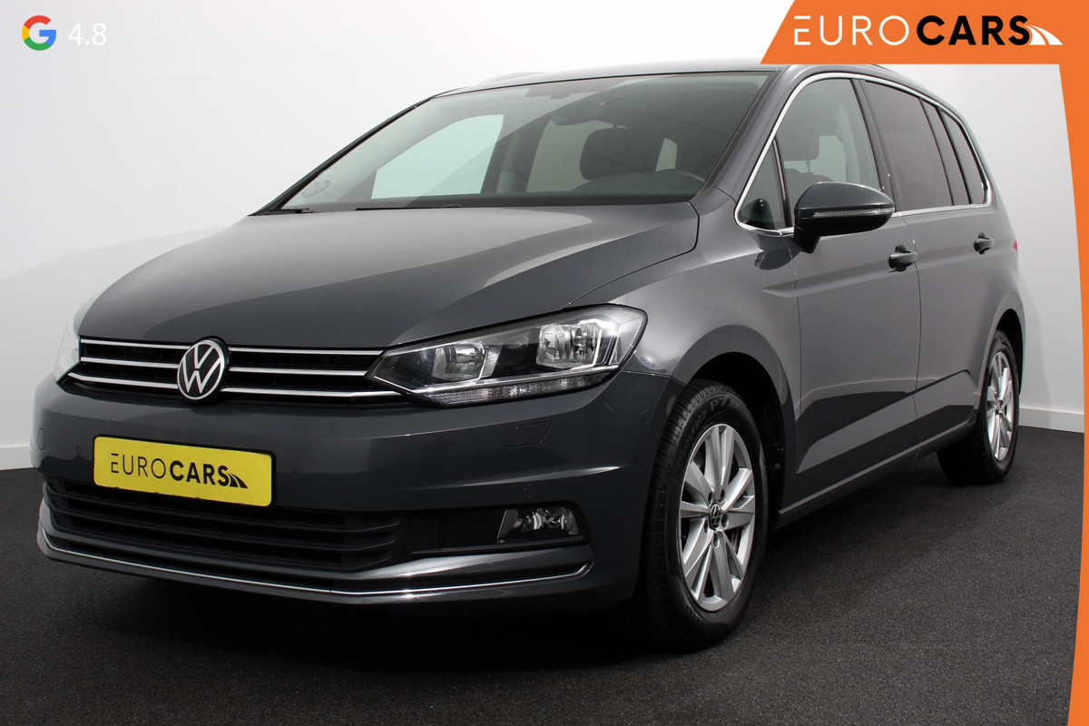 Volkswagen Touran 1.5 TSI DSG Highline 7p Navigatie Apple Carplay/Android Auto Parkeersensoren Adaptieve Cruise Control Stoel-en stuurverwarming Elektrische achterklep Getinte ramen Climatronic