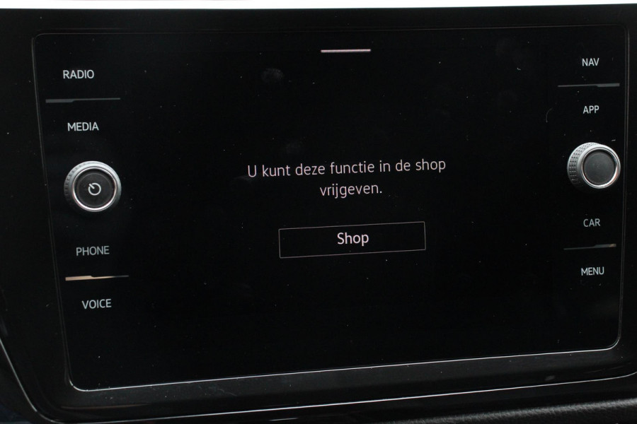 Volkswagen Touran 1.5 TSI DSG Highline 7p Navigatie Apple Carplay/Android Auto Parkeersensoren Adaptieve Cruise Control Stoel-en stuurverwarming Elektrische achterklep Getinte ramen Climatronic