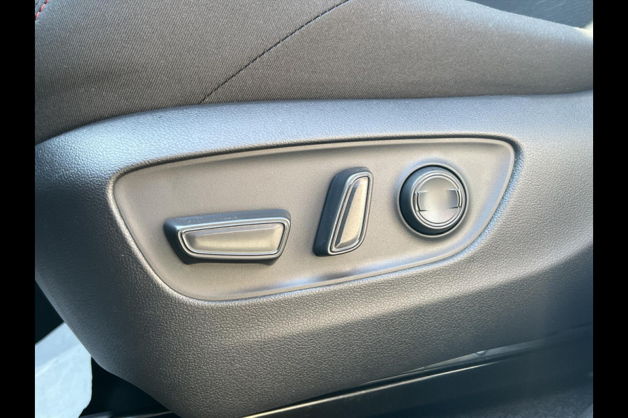 Toyota RAV4 Plug-in Hybrid 300 AWD Style | Head up display, December 2025, Dodehoekherkenning, Parkeersensoren, Stoel + Stuurverwarming
