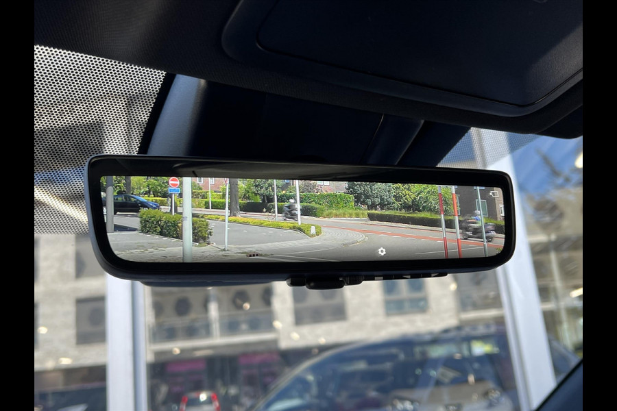 Toyota RAV4 Plug-in Hybrid 300 AWD Style | Head up display, December 2025, Dodehoekherkenning, Parkeersensoren, Stoel + Stuurverwarming