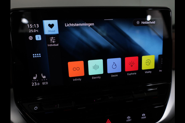 Volkswagen ID.4 Business 77 kWh 204 pk | Navigatie | Trekhaak (wegklapbaar) | Parkeersensoren | Achteruitrijcamera | Matrix LED koplampen | Apple Carplay/Android Auto |