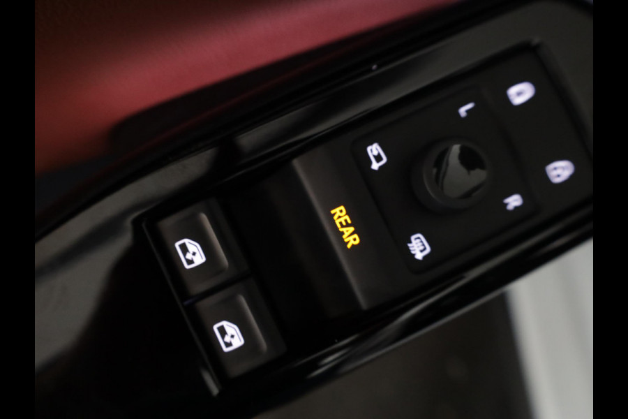 Volkswagen ID.4 Business 77 kWh 204 pk | Navigatie | Trekhaak (wegklapbaar) | Parkeersensoren | Achteruitrijcamera | Matrix LED koplampen | Apple Carplay/Android Auto |
