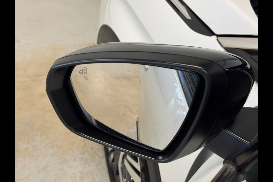 Peugeot 3008 1.6 Hybrid Allure | BLACK OPTIC | 360 CAMERA | LED | VIRTUAL DASH
