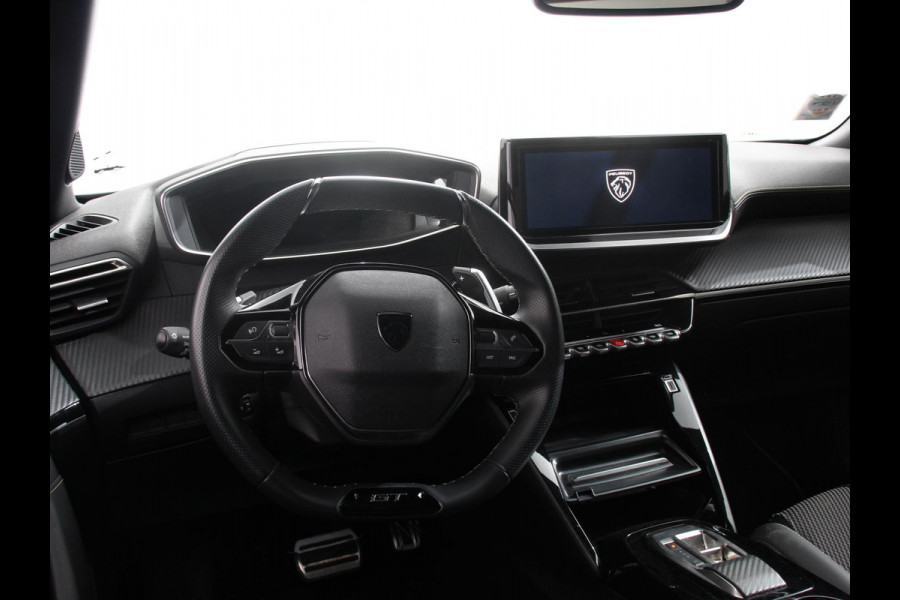 Peugeot 2008 1.2 GT Automaat Climate control Cruise control Apple Carplay/ Android Auto led Lichtmetalen velgen Parkeersensoren Camera