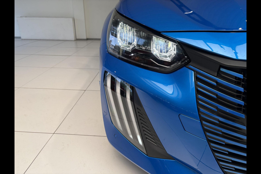 Peugeot 208 1.2 PureTech 100 Allure | Navigatie | Camera voor en achter | Blind Spot Monitor |