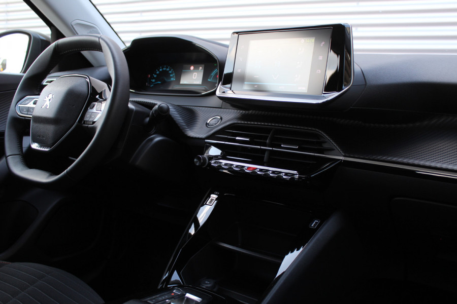 Peugeot e-2008 EV Active 50 kWh | Camera | Carplay | Cruise