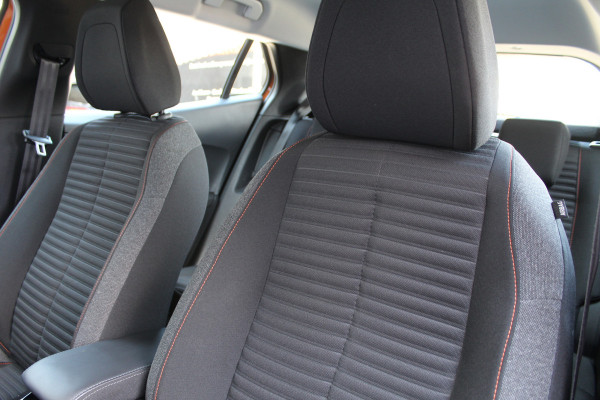 Peugeot e-2008 EV Active 50 kWh | Camera | Carplay | Cruise