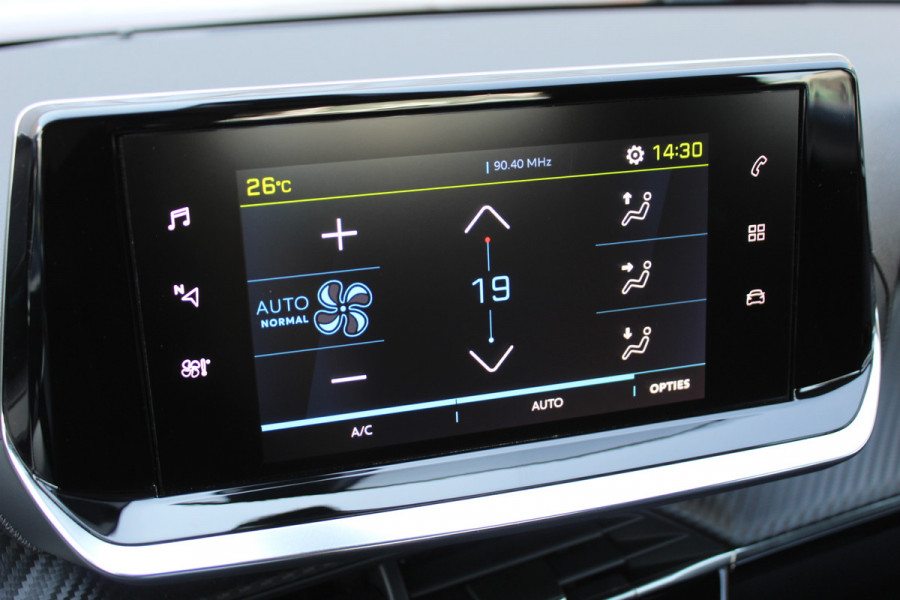 Peugeot e-2008 EV Active 50 kWh | Camera | Carplay | Cruise