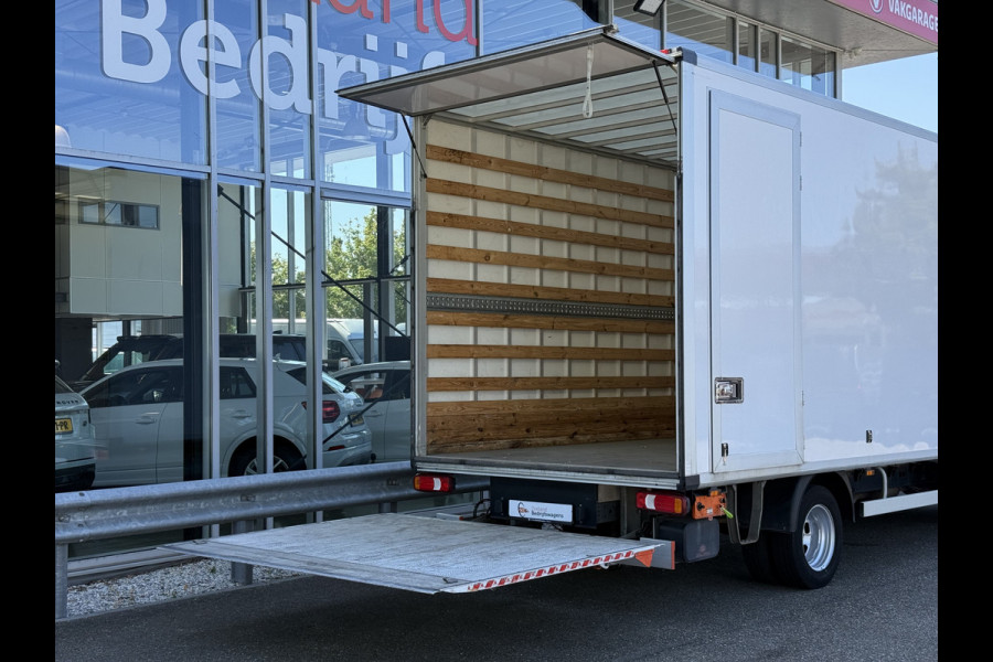 Iveco Daily 35C18H 3.0 Bakwagen met laadklep | Zijdeur | Trekhaak | Dubbel lucht | Navi | Cruisec. | LED