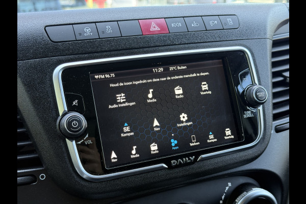 Iveco Daily 35C18H 3.0 Bakwagen met laadklep | Zijdeur | Trekhaak | Dubbel lucht | Navi | Cruisec. | LED