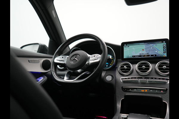 Mercedes-Benz GLC 300e 4MATIC Business Solution AMG 320pk Dealer O.H. | Trekhaak Afn. | Panodak | Camera | Alcantara Sportstoelen Verwarmd | Sfeerverlichting | Apple Carplay | Cruise Control | Navigatie | DAB | 19"L.M | Plug In Hybrid |