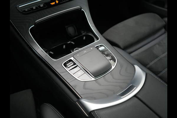 Mercedes-Benz GLC 300e 4MATIC Business Solution AMG 320pk Dealer O.H. | Trekhaak Afn. | Panodak | Camera | Alcantara Sportstoelen Verwarmd | Sfeerverlichting | Apple Carplay | Cruise Control | Navigatie | DAB | 19"L.M | Plug In Hybrid |