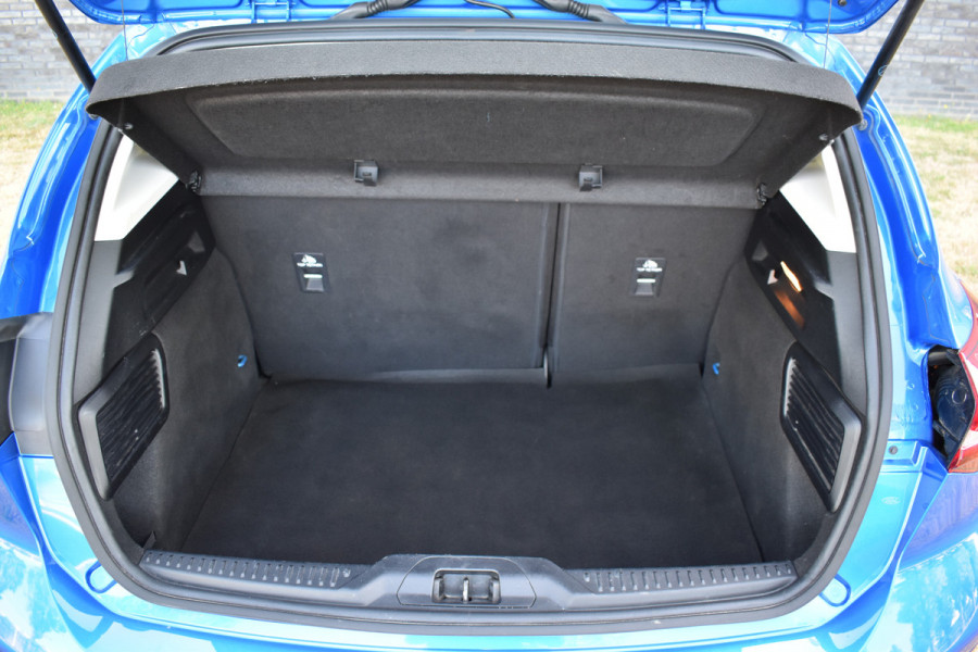 Ford Focus 1.0 92 kW AT Active MHEV Automaat Navigatie Pdc Stoel/stuur verwarming