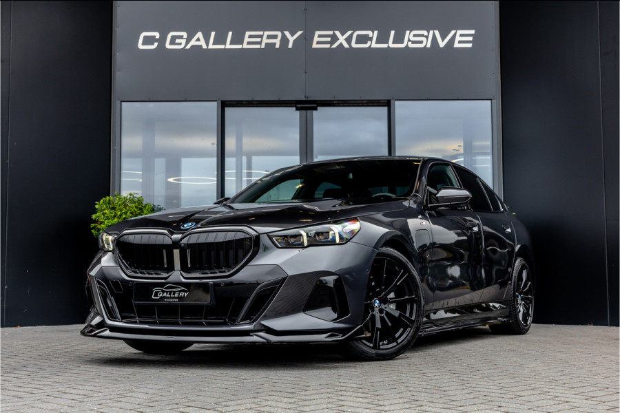 BMW 5 Serie 530e M Sport Edition - Maxton Bodykit | Panorama | H&K | Stoelkoeling | Memory