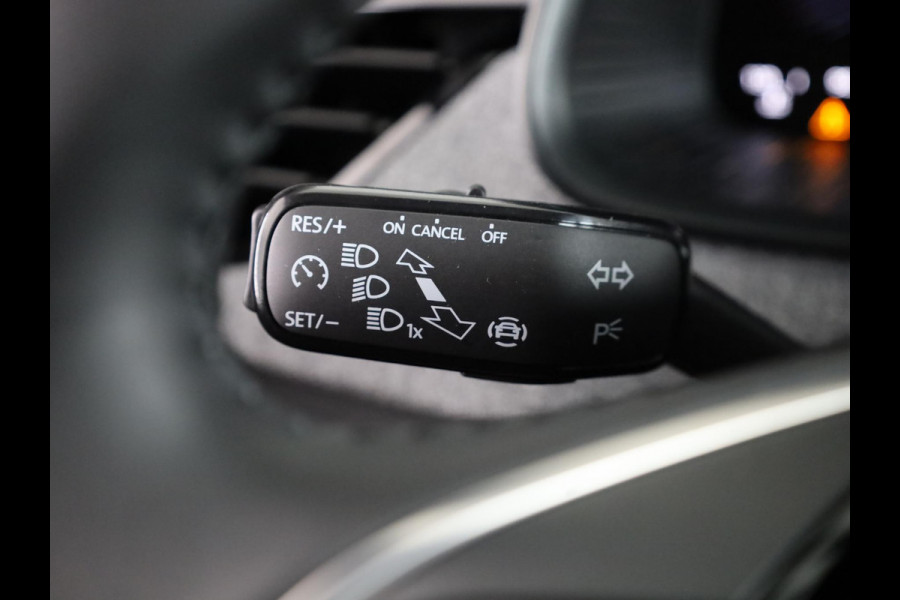 Škoda Kamiq Selection 1.0 TSI 115 pk 6 versn. Hand | Wegklapbare Trekhaak