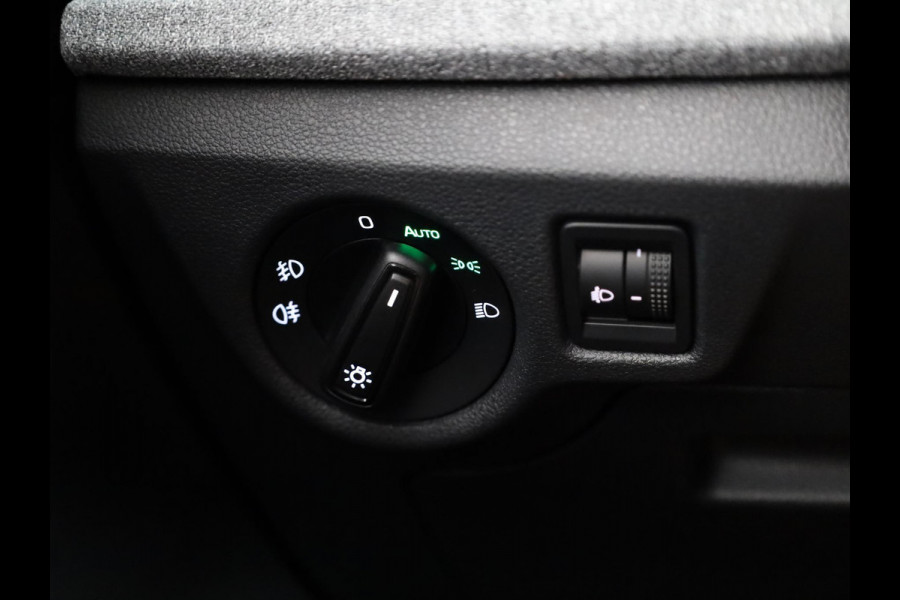 Škoda Kamiq Selection 1.0 TSI 115 pk 6 versn. Hand | Wegklapbare Trekhaak